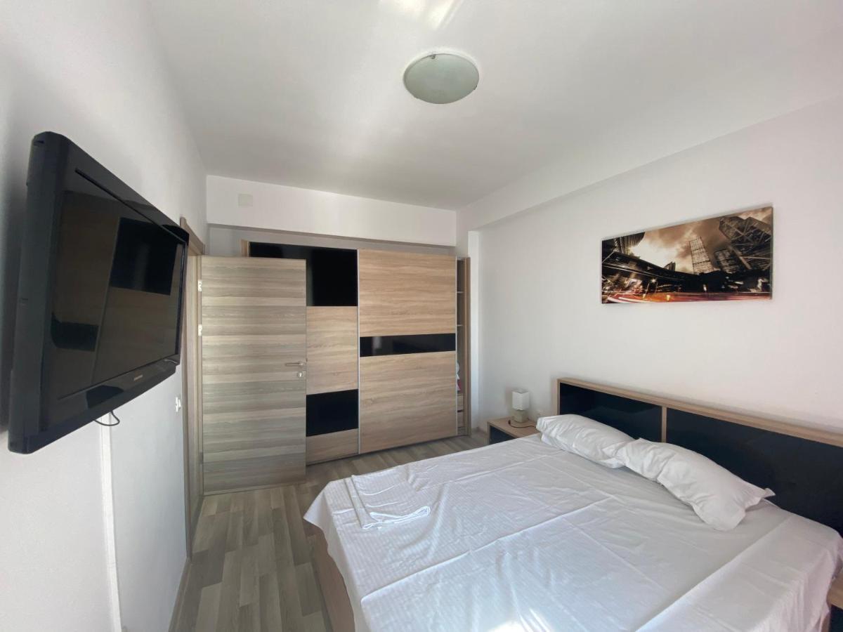 Apartament Crazy Summerland Mamaia Extérieur photo