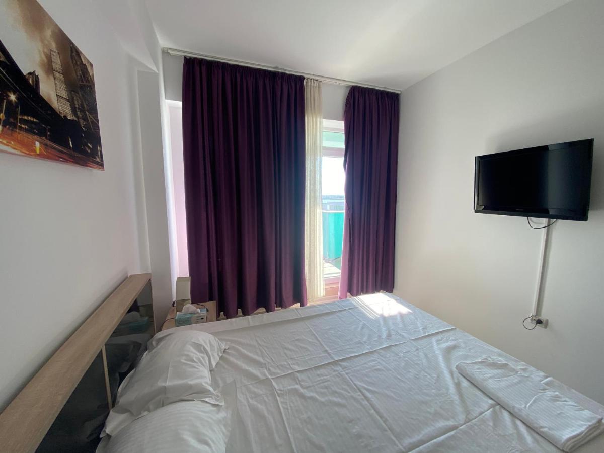Apartament Crazy Summerland Mamaia Extérieur photo