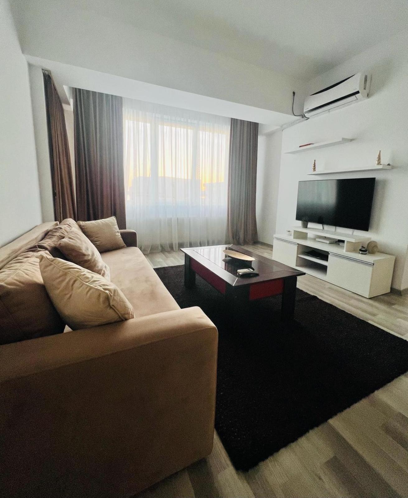 Apartament Crazy Summerland Mamaia Extérieur photo